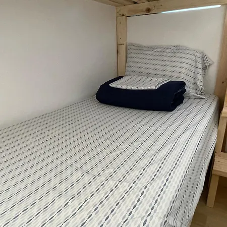 Alaska Backpacker Hostel-3