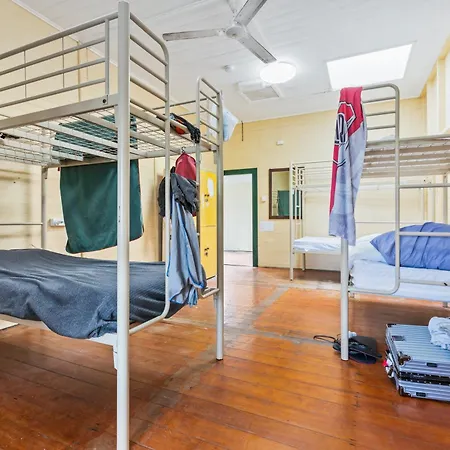 Mangoes Backpacker Hostel & Farmstay-2