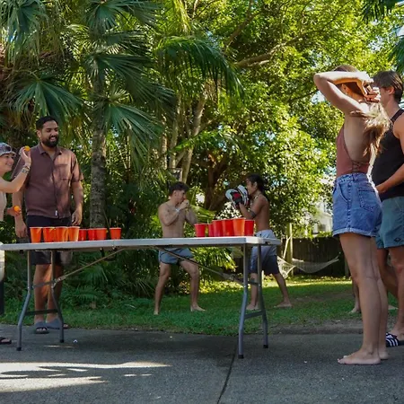 Summer House Cairns-2