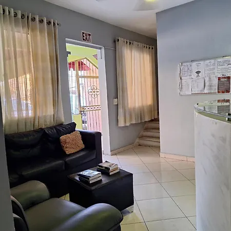 Hotel Enrique Gazcue Bed Breakfast And Parking-2