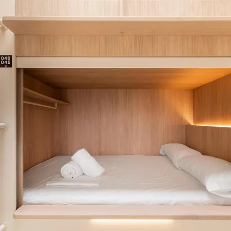 Literal Hostel-3