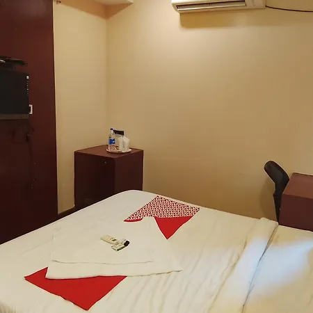 Saravana Boutique Inn-3