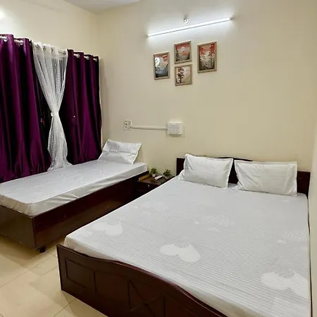 Elite Hostel- A Stay For Working Professional,Solo Traveller-2