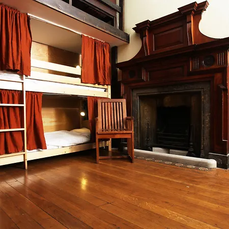 Palmers Lodge Swiss Cottage-2