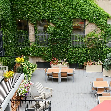 Chicago Getaway Hostel-2