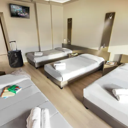 Plus Florence Hotel & Hostel-3