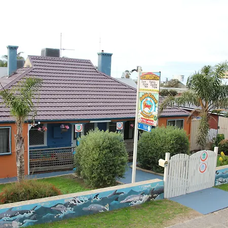 Dolphin Retreat Bunbury-2