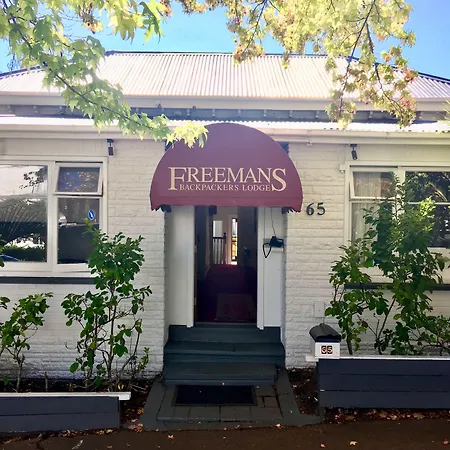 Freemans Backpackers-2