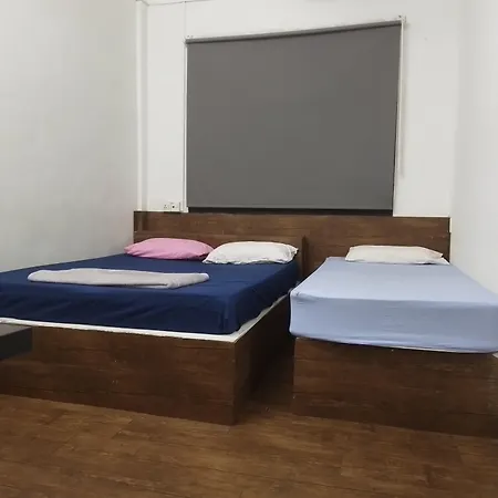Step Inn Guesthouse-3