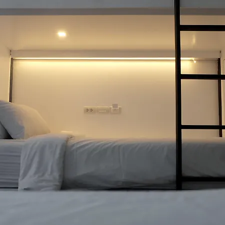 The Common Hostel (Adults Only)-2