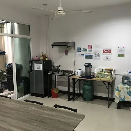 Bedbox Guesthouse And Hostel-2