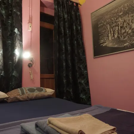 Chillout Lya Hostel & Lounge-3