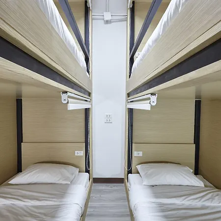 Le Bonheur Poshtel-2