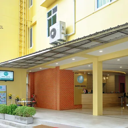Happy Hostel-3
