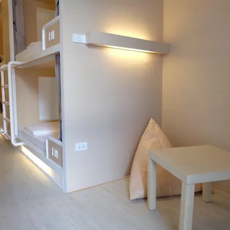 About A Bed Hostel Chiangmai-3