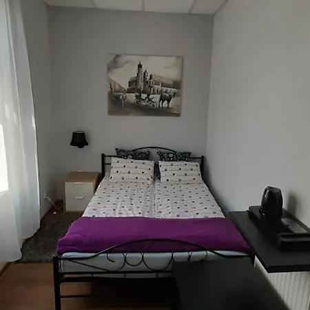 Krakow Chilli Hostel-3