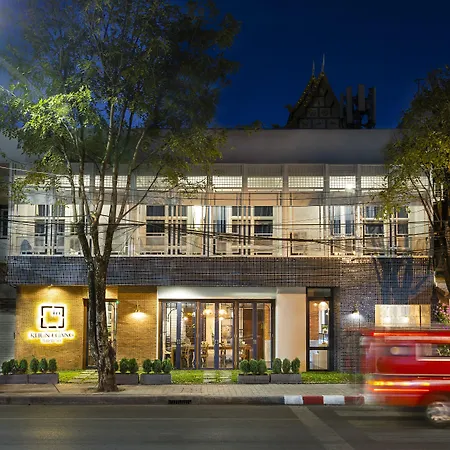 Khunluang Hostel (Adults Only)-3