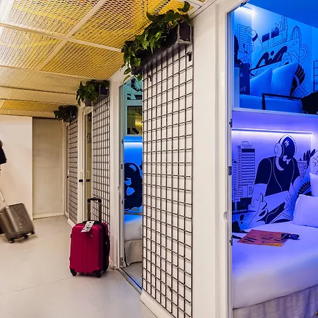 Wom Allenby Pod Hotel-2