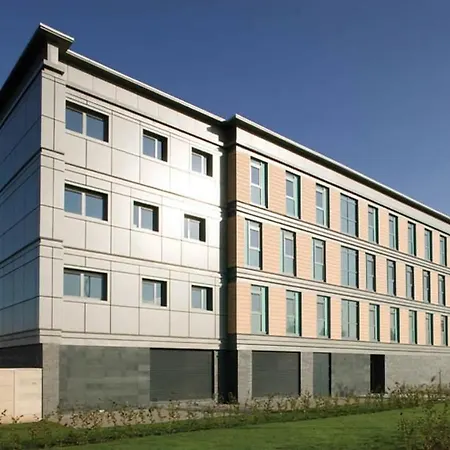 Edinburgh College Residence-3