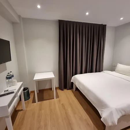 10M2 Hotel-2