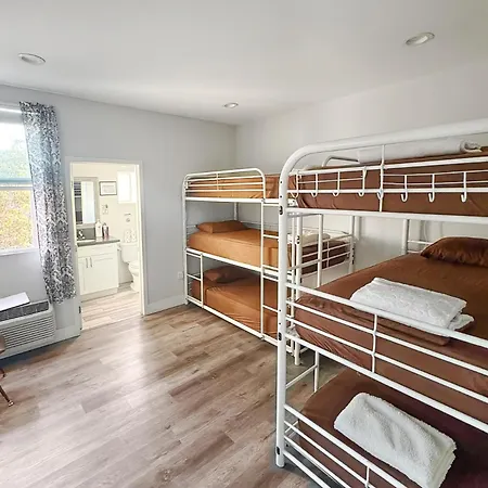 Fruit Hostel-3
