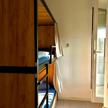 Downtown River Hostel-3