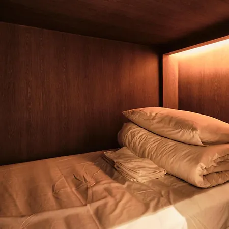 Canvas Hostel-3