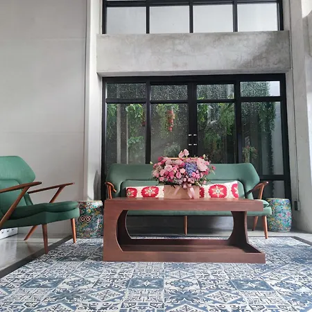 N5 Ratchawong Hostel-2