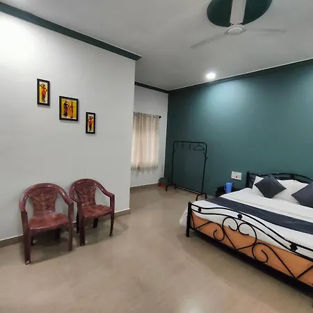 Monkeycap Tourist Hostel-3