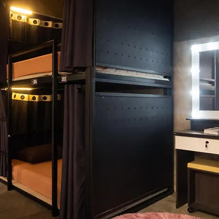 Area81 Hideout Hostel Khaosan-3