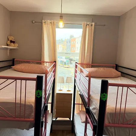 Hostel & Home Marlborough Street-3