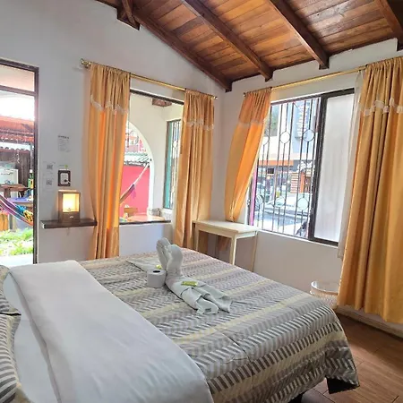Santa Cruz Backpackers Hostal-3