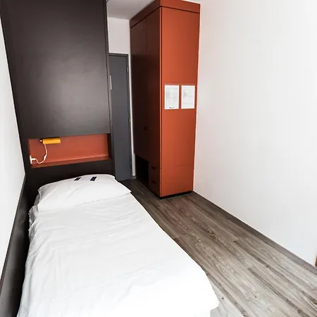 City Hostel Geneva-2