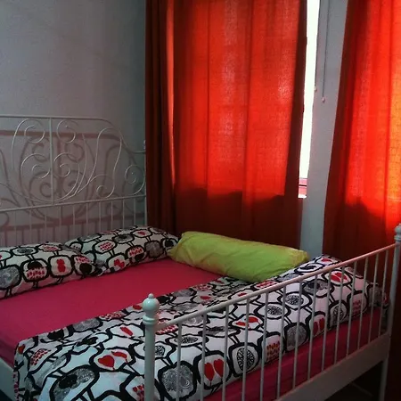 Drop Inn Singapore-3
