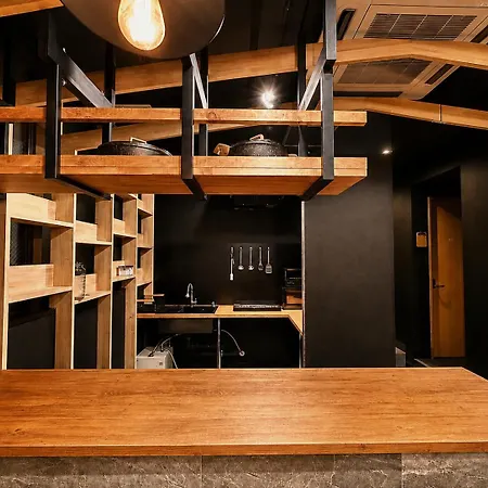 Namba Guesthouse Hive-3
