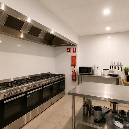 Capsule Perth City Backpackers Hostel - Note - Valid Passport Required To Check In-2