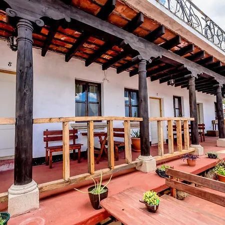 Amura Hostel - Antigua Guatemala-3