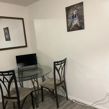 Cozy Hostel For Individuals-3