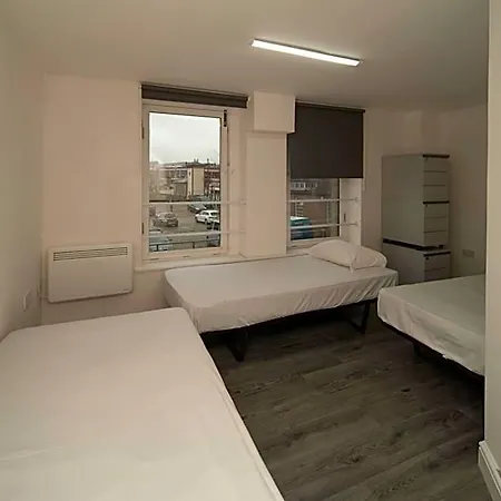 Harbourside Hostel Bristol-3