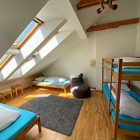 Jimmy Jumps House-2
