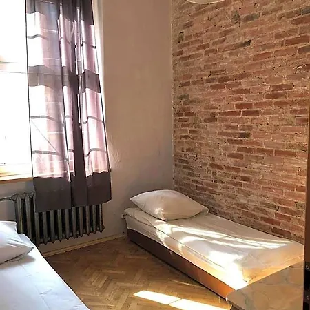 Hostel Baza 15-2