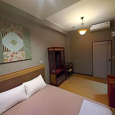 Buri Hostel Bangkok-2
