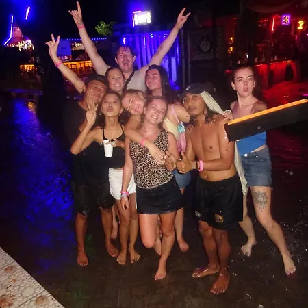Atlas Gili Party Hostel-3