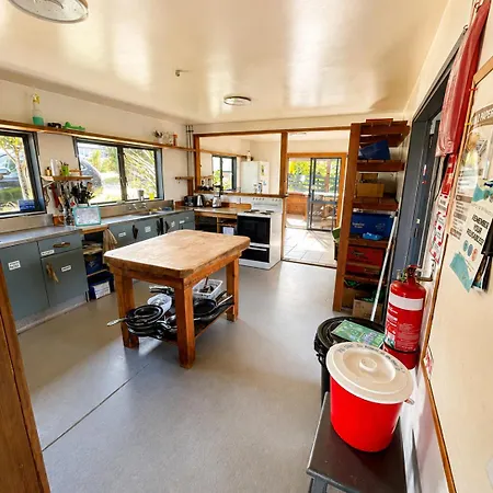 Raglan Backpackers-2