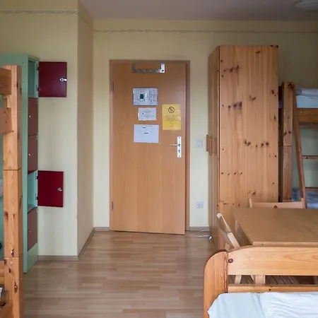 Hostel Louise 20-2