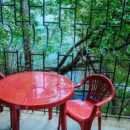 Golden Globus Hostel-2