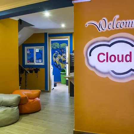 Cloud 9 Hostel-3