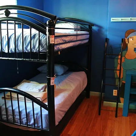 Kelowna International Hostel-2