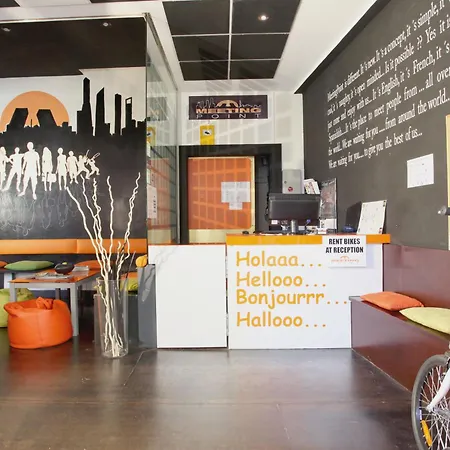 Hostels Meetingpoint-2