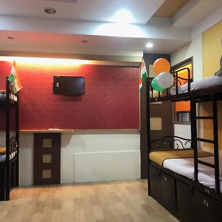 Bandra Dormitory Only For Indian Male-2